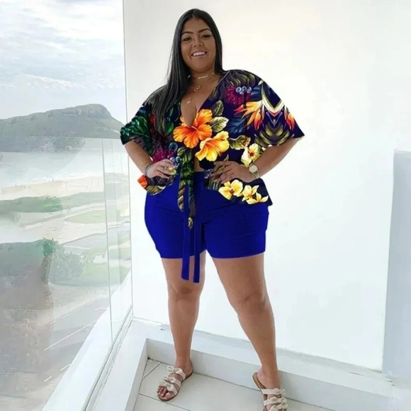 SHORTS & shirt set - Picture 1 of 5
